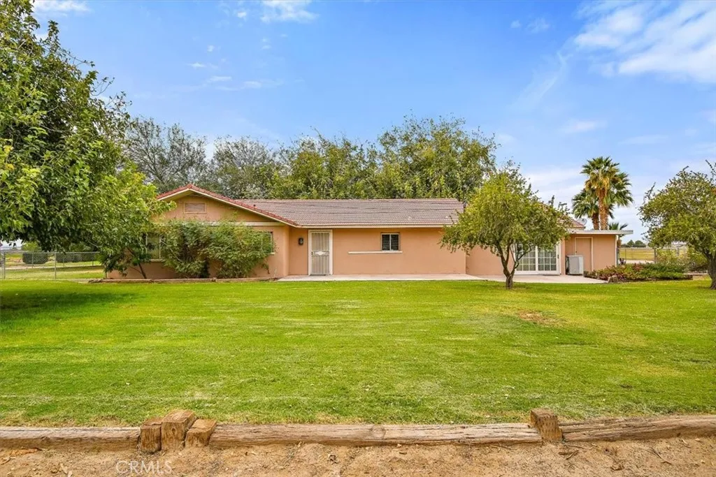 4251 N Intake Boulevard, Blythe, California 92225 home-pic-2