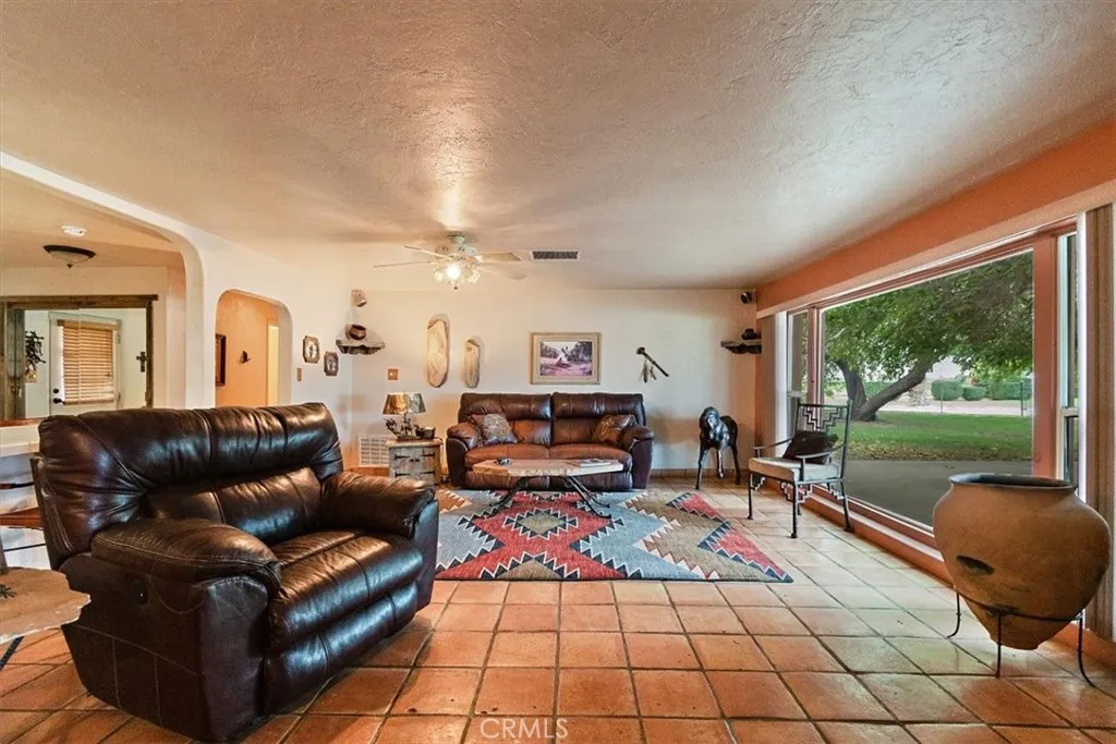 4251 N Intake Boulevard, Blythe, California 92225 home-pic-8