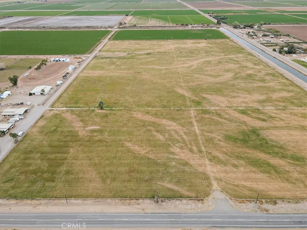 4251 N Intake Boulevard, Blythe, California 92225 home-pic-57