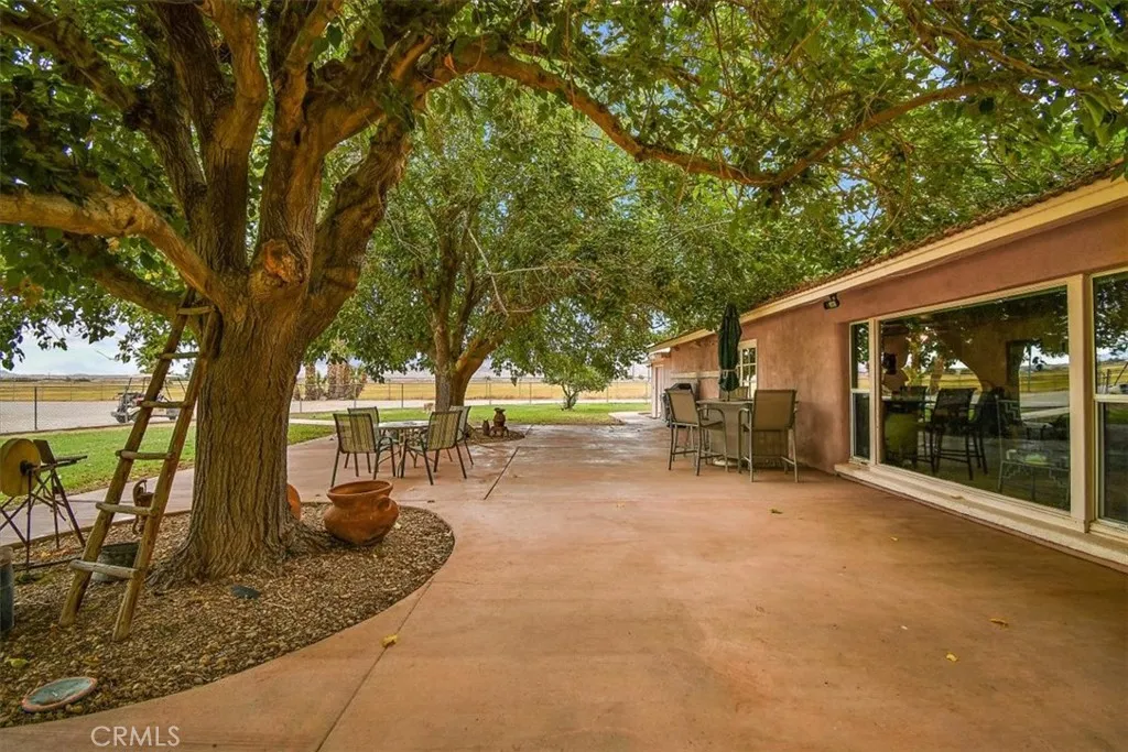 4251 N Intake Boulevard, Blythe, California 92225 home-pic-25