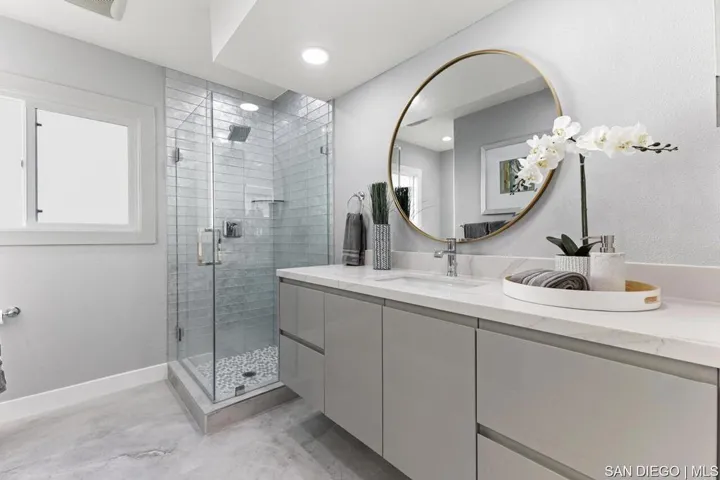18771 Flagstaff Ln, Huntington Beach, California 92646