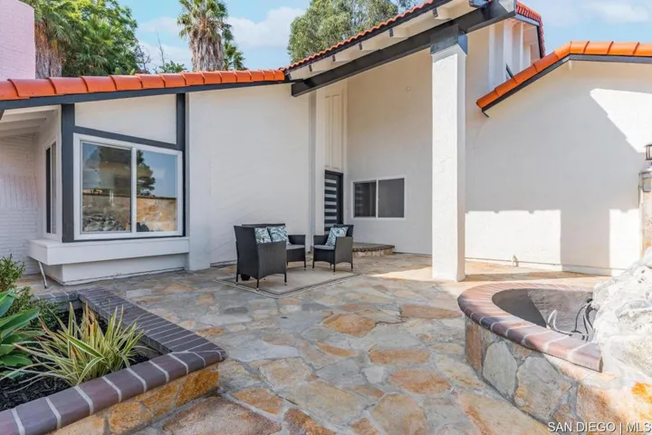 18771 Flagstaff Ln, Huntington Beach, California 92646