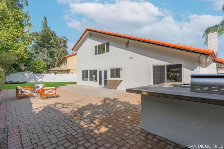 18771 Flagstaff Ln, Huntington Beach, California 92646