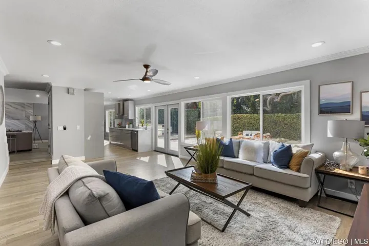 18771 Flagstaff Ln, Huntington Beach, California 92646