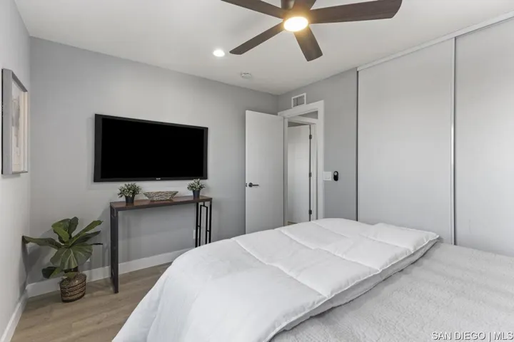 18771 Flagstaff Ln, Huntington Beach, California 92646