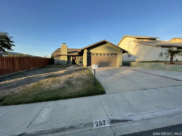 252 Fennell Ct, San Diego, California 92114