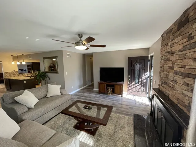 252 Fennell Ct, San Diego, California 92114
