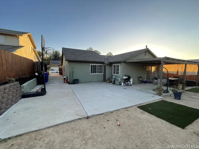 252 Fennell Ct, San Diego, California 92114