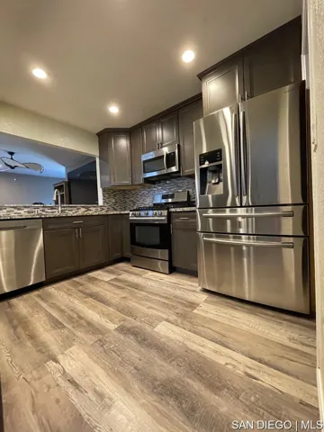 252 Fennell Ct, San Diego, California 92114