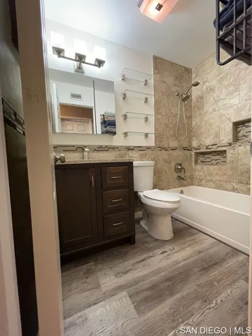 252 Fennell Ct, San Diego, California 92114