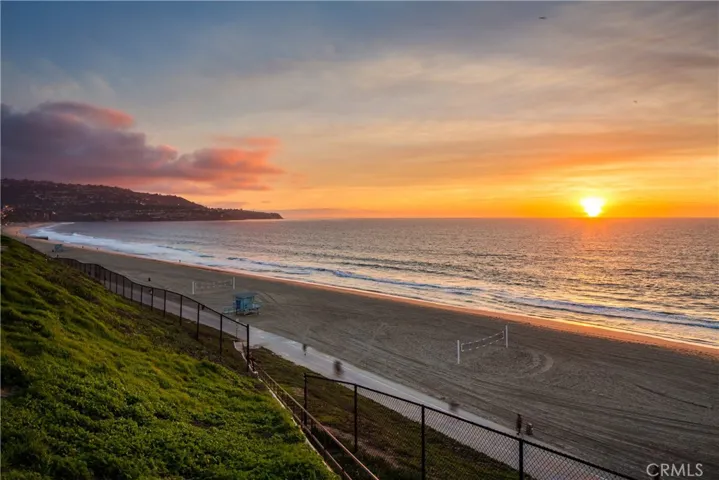 565 Esplanade 204, Redondo Beach, California 90277