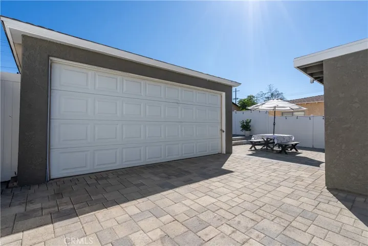 10526 Rhodesia Avenue, Sunland, California 91040