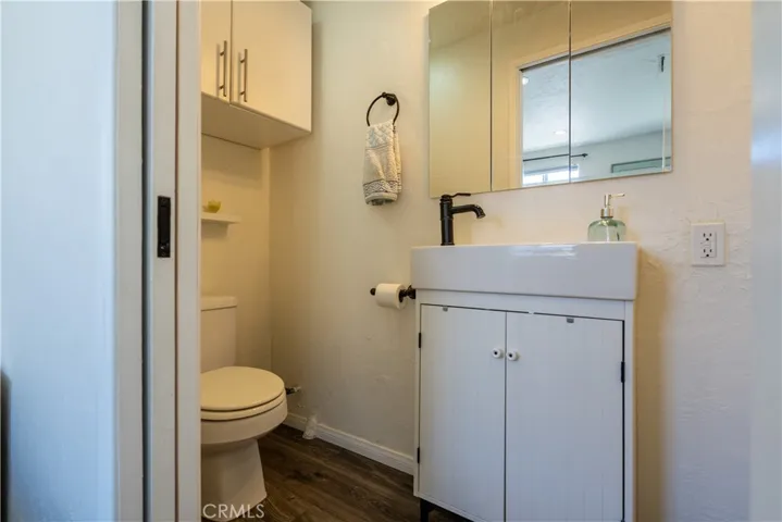 10526 Rhodesia Avenue, Sunland, California 91040