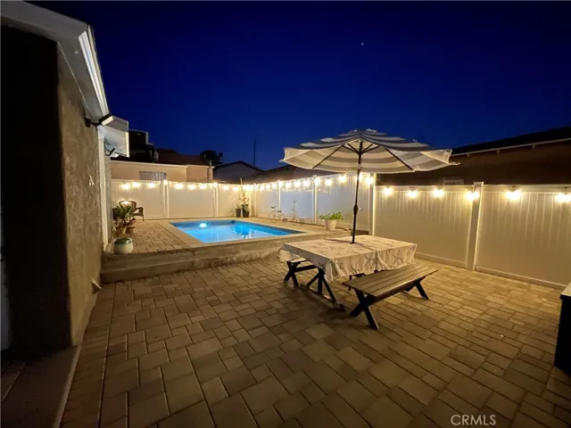 10526 Rhodesia Avenue, Sunland, California 91040