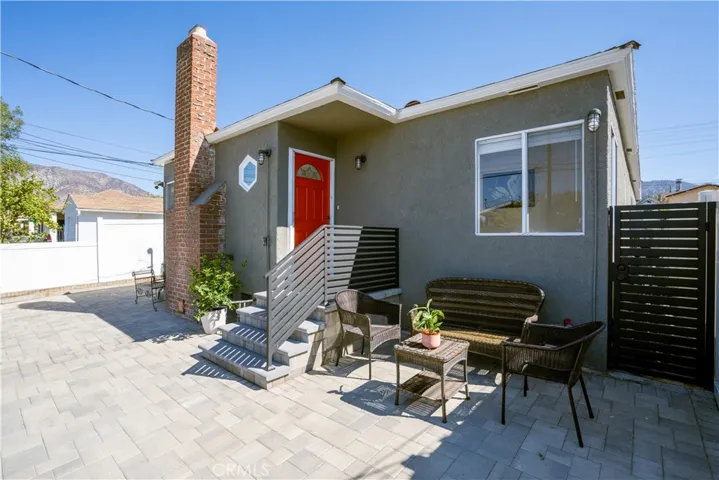 10526 Rhodesia Avenue, Sunland, California 91040