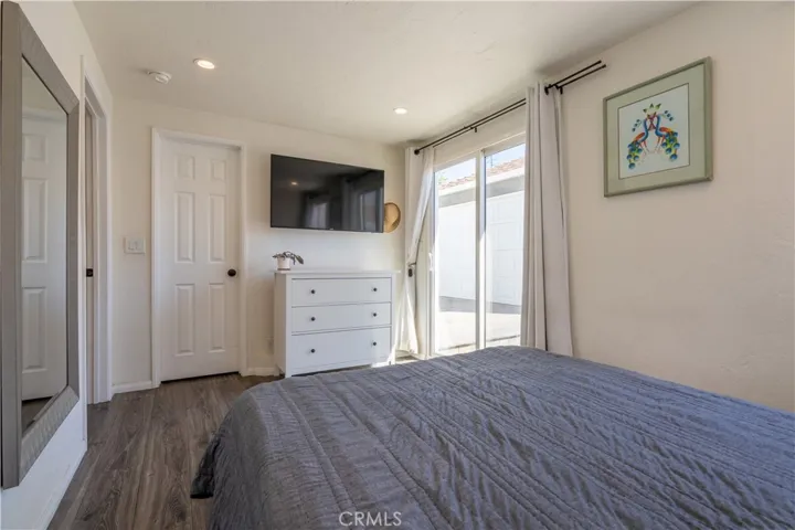 10526 Rhodesia Avenue, Sunland, California 91040