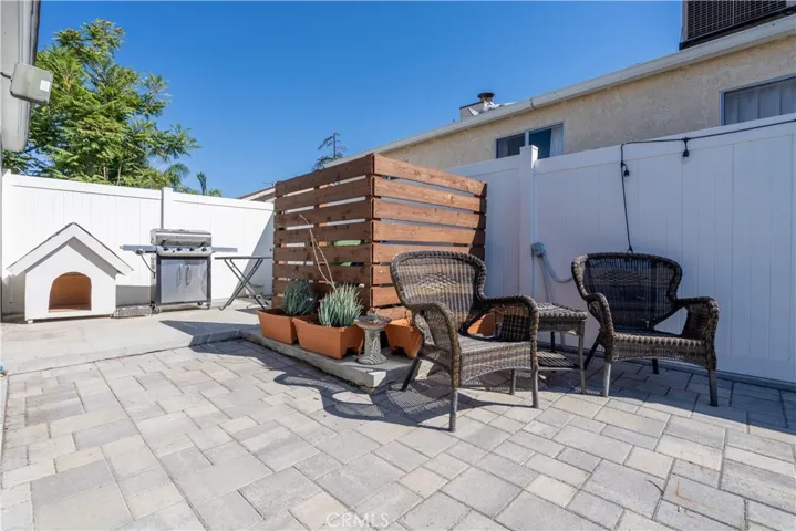 10526 Rhodesia Avenue, Sunland, California 91040