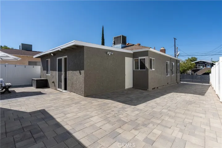 10526 Rhodesia Avenue, Sunland, California 91040