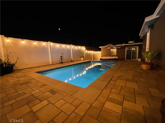 10526 Rhodesia Avenue, Sunland, California 91040
