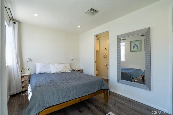 10526 Rhodesia Avenue, Sunland, California 91040