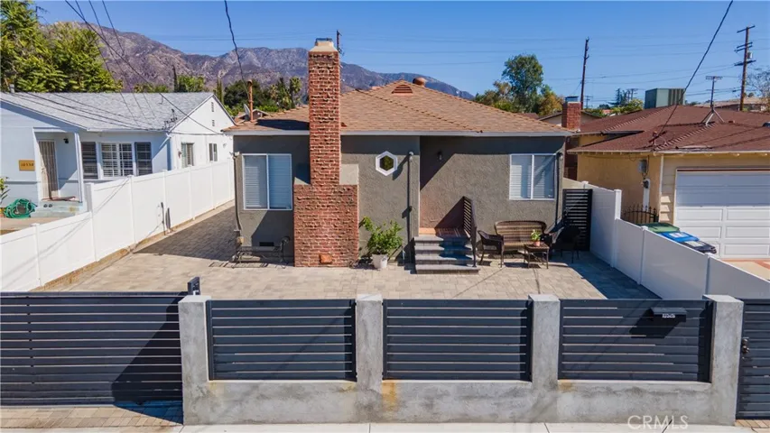 10526 Rhodesia Avenue, Sunland, California 91040
