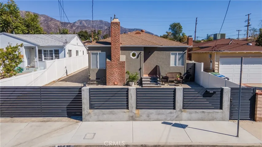 10526 Rhodesia Avenue, Sunland, California 91040