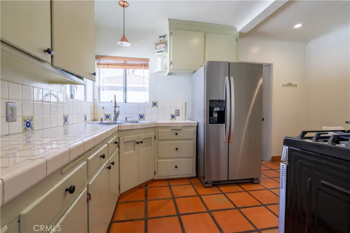 10526 Rhodesia Avenue, Sunland, California 91040