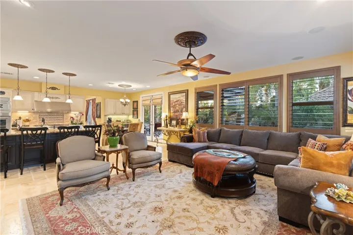 17832 Canyonwood, Riverside, California 92504