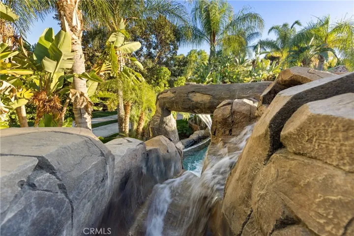 17832 Canyonwood, Riverside, California 92504