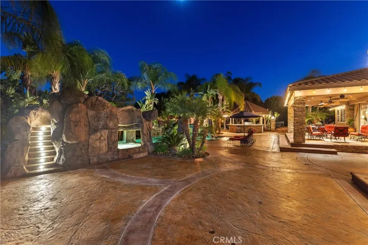 17832 Canyonwood, Riverside, California 92504
