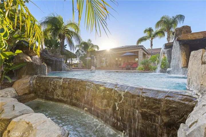 17832 Canyonwood, Riverside, California 92504