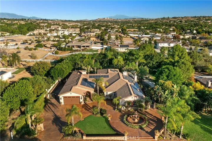 17832 Canyonwood, Riverside, California 92504