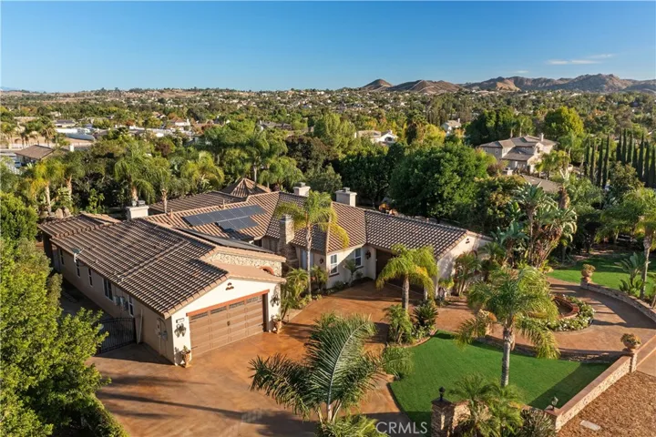17832 Canyonwood, Riverside, California 92504