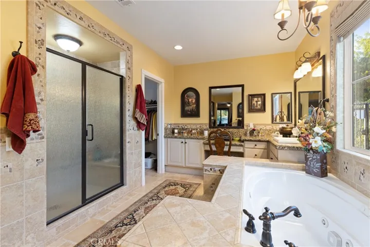 17832 Canyonwood, Riverside, California 92504