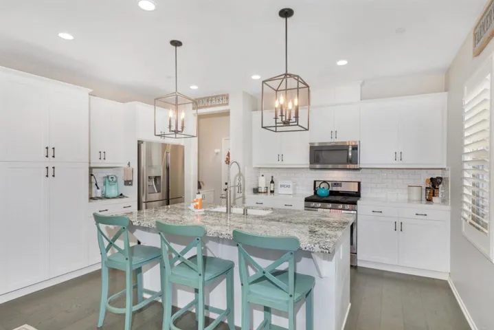21618 Saddle Bred Lane, Escondido, California 92029