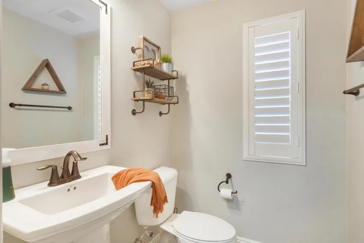 21618 Saddle Bred Lane, Escondido, California 92029