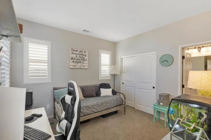 21618 Saddle Bred Lane, Escondido, California 92029