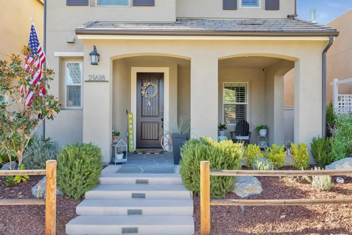 21618 Saddle Bred Lane, Escondido, California 92029