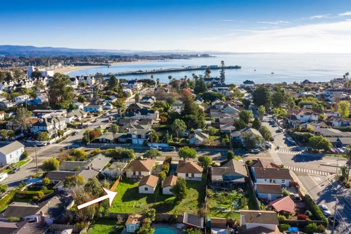 511 Laguna Street, Santa Cruz, California 95060