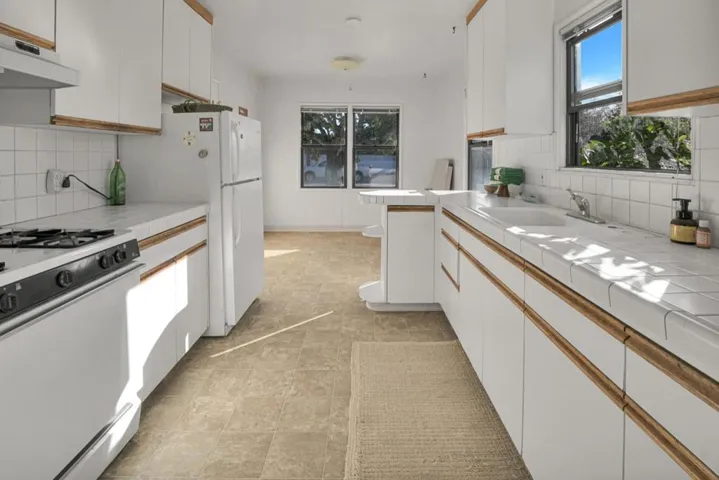 511 Laguna Street, Santa Cruz, California 95060