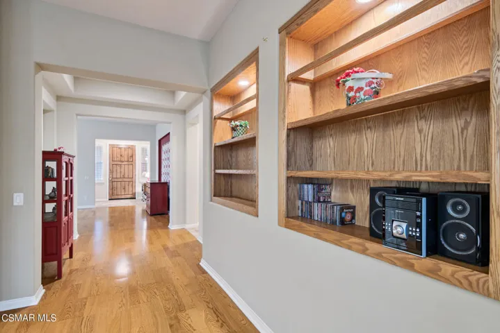 Built-In Shelving & Art Niches
