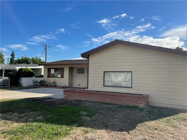 1212 W Jacaranda Place, Fullerton, California 92833