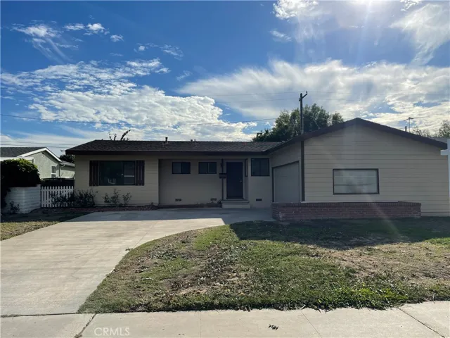 1212 W Jacaranda Place, Fullerton, California 92833