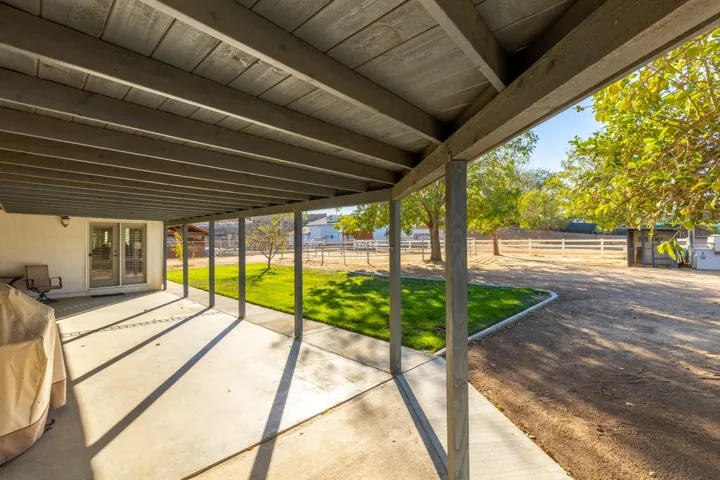 Full covered patio