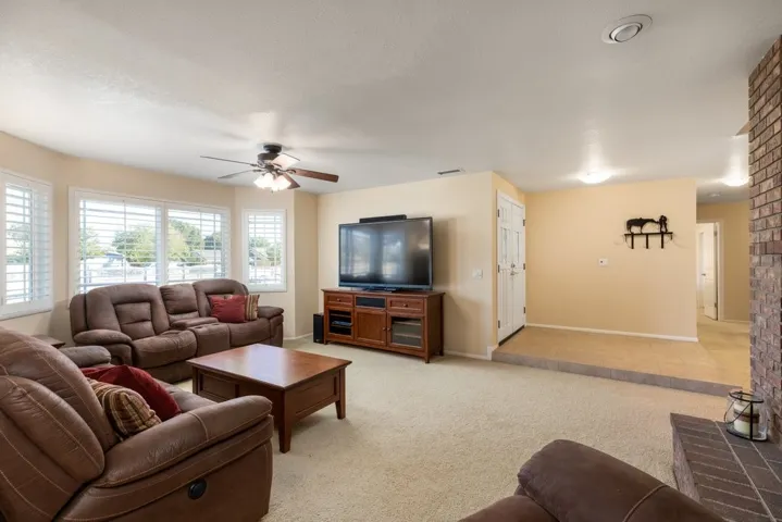 5859 Steve Street, Jurupa Valley, California 92509