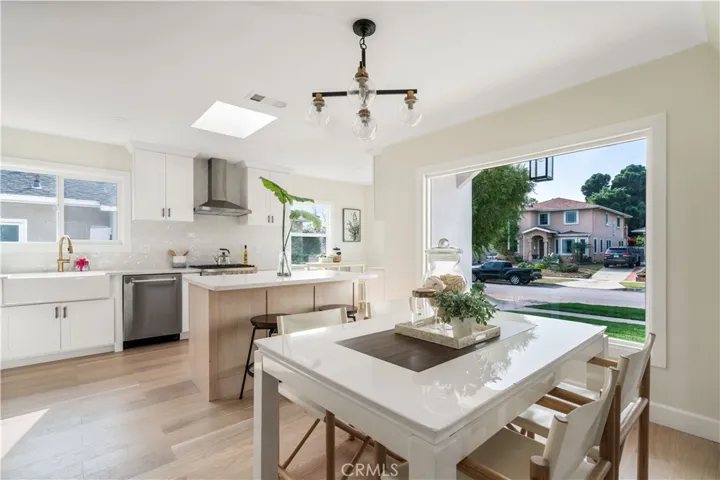 8314 Holy Cross Pl, Los Angeles, California 90045