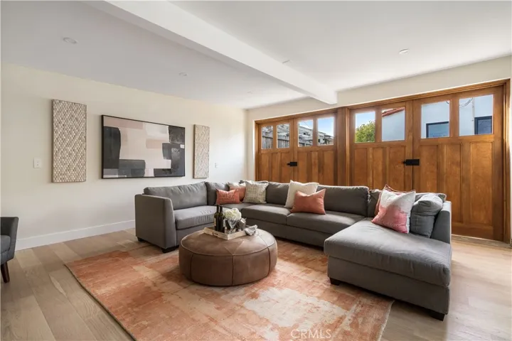 8314 Holy Cross Pl, Los Angeles, California 90045