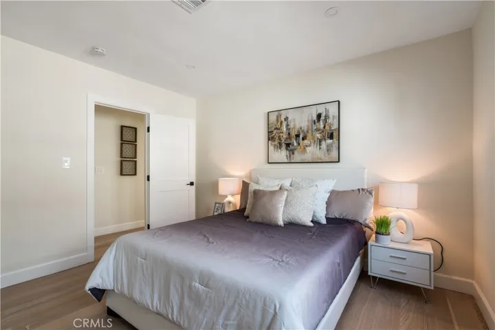8314 Holy Cross Pl, Los Angeles, California 90045