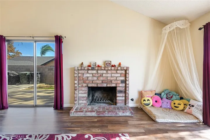 713 E Margarita Road, Rialto, California 92376