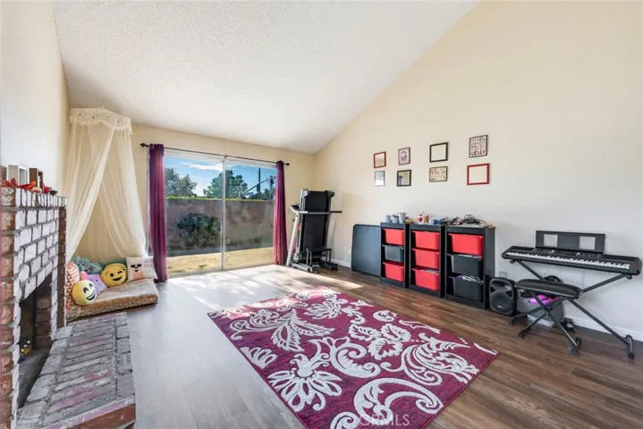 713 E Margarita Road, Rialto, California 92376